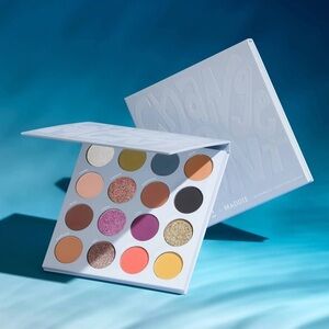 Morphe 2 X Maddie Ziegler Changement Artistry Palette